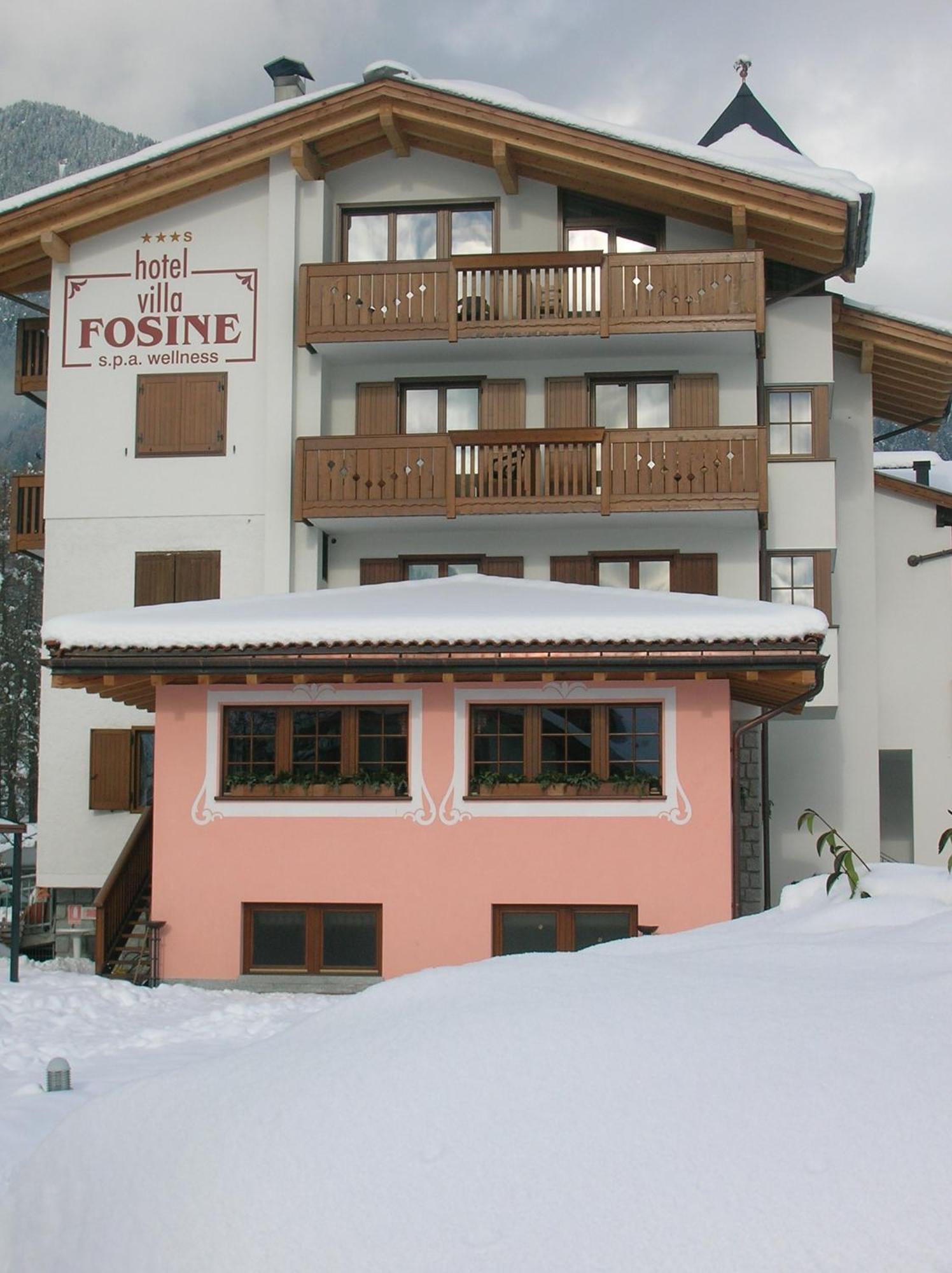 Hotel Villa Fosine ปินโซโล ภายนอก รูปภาพ