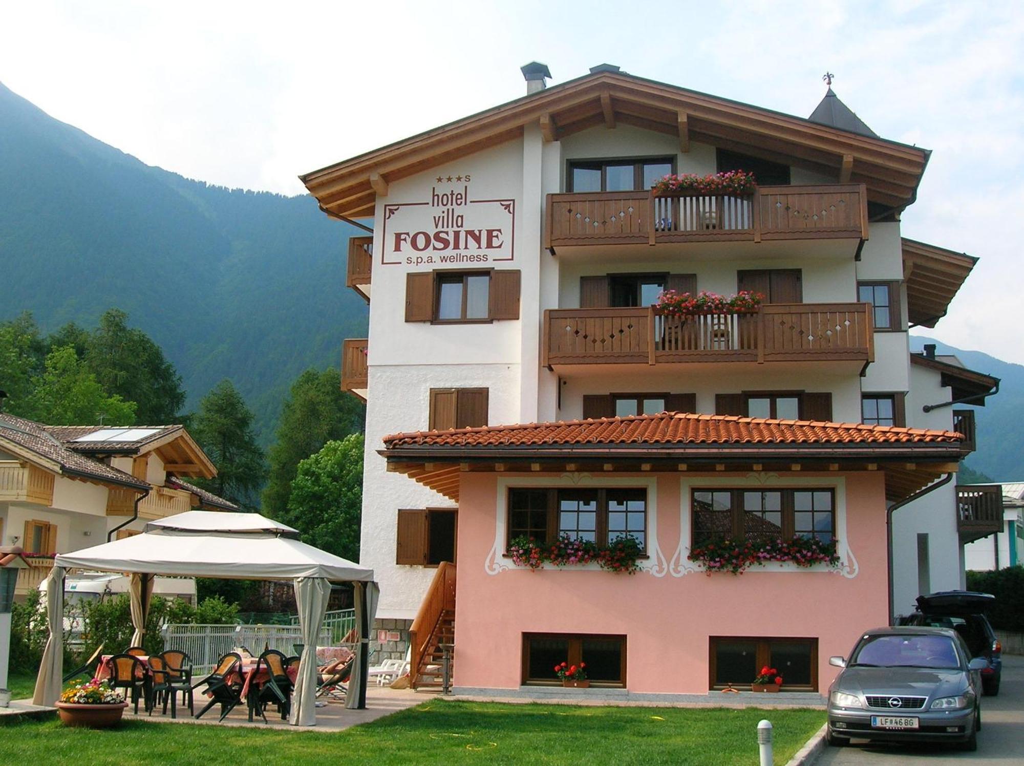 Hotel Villa Fosine ปินโซโล ภายนอก รูปภาพ